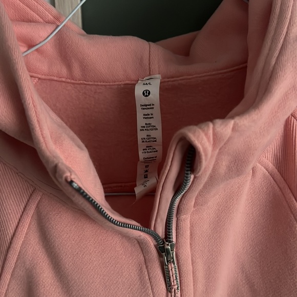 Lululemon Scuba Hoodie - Picture 4 of 5
